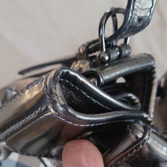 Burberry Black and Brown Shoulder Bag - Picture 9 of 16